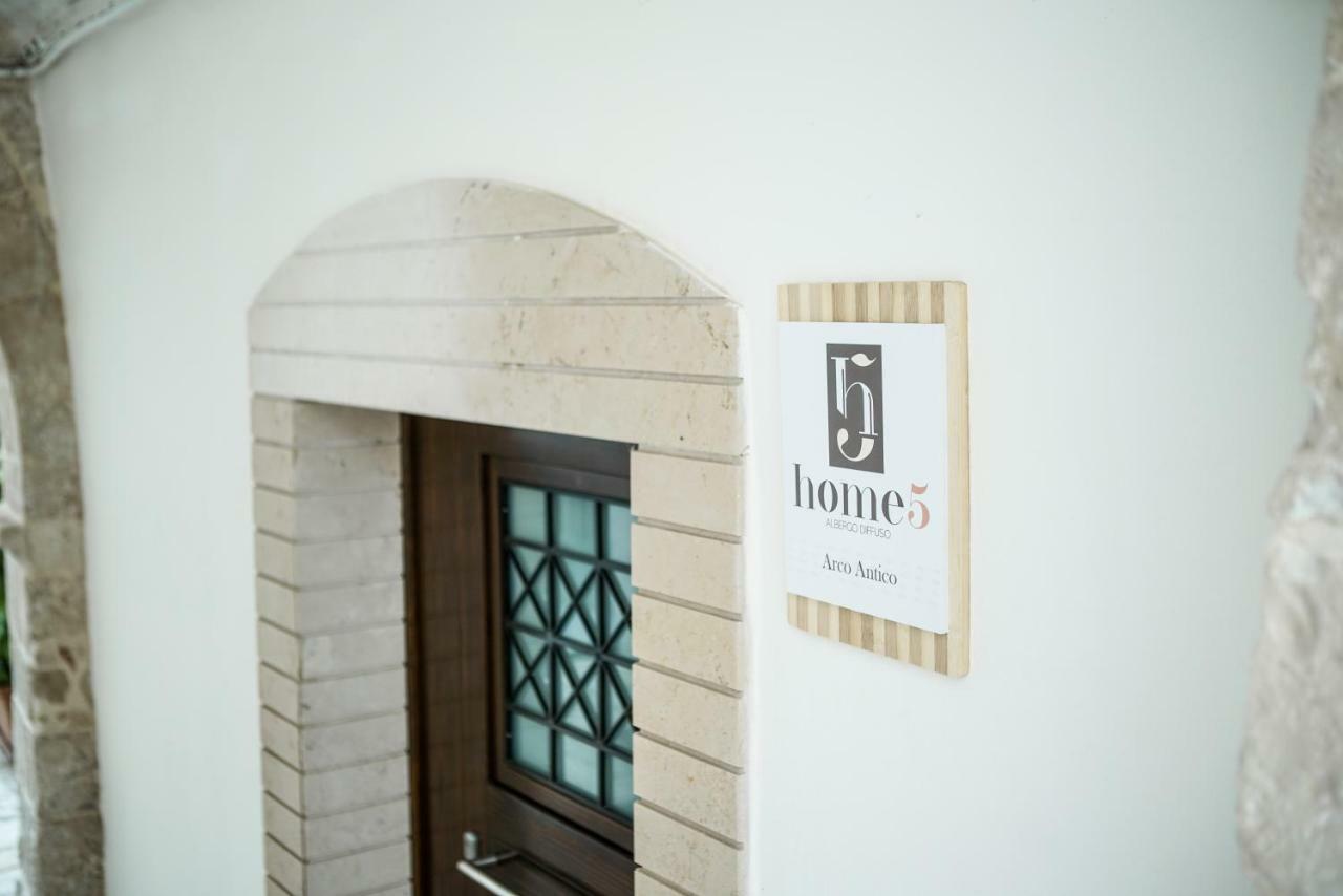 Home 5 - Arco Antico Putignano Luaran gambar